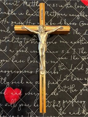 Crucifix With Jesus For Wall 🙏🏻